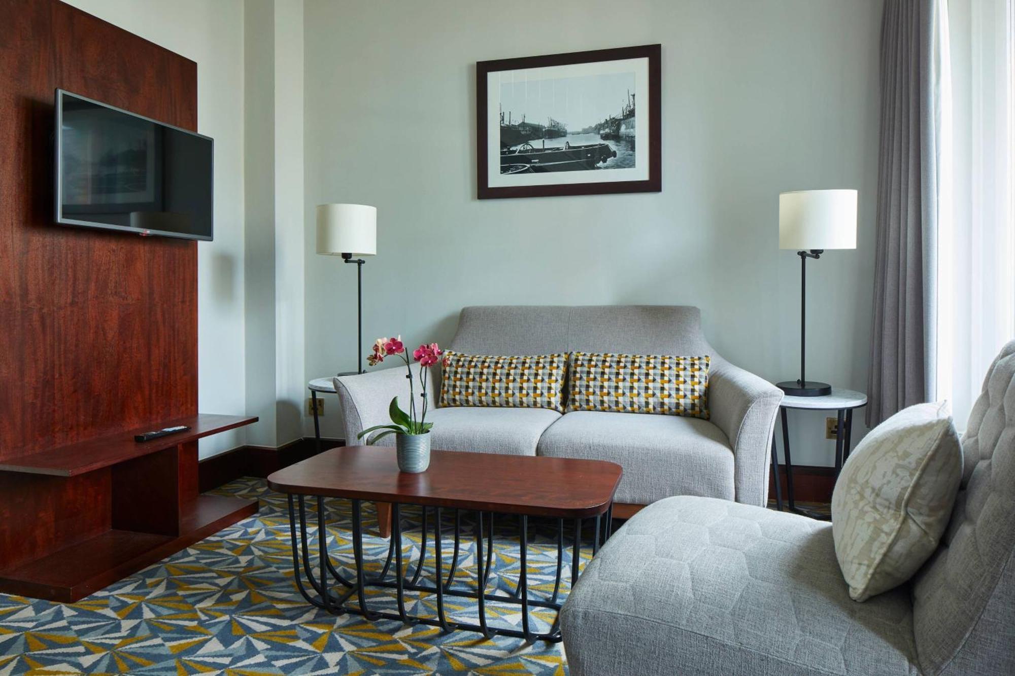 Manchester Marriott Victoria & Albert Hotel Екстер'єр фото